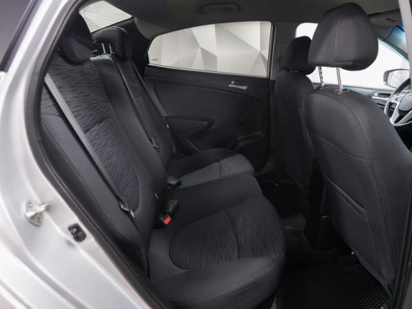 Hyundai Solaris I Рестайлинг с пробегом 2015 года, цена 1 017 000 рублей, 80200 км, седан, Автокод Объявления