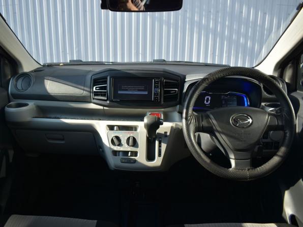 Daihatsu Mira e:S II с пробегом 2020 года, цена 649 000 рублей, 57900 км, хэтчбек, Автокод Объявления