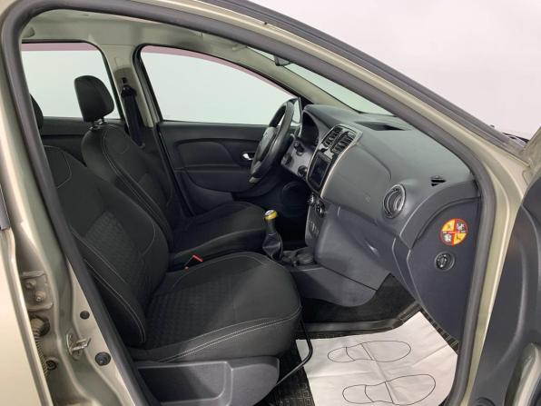 Renault Logan II с пробегом 2014 года, цена 632 000 рублей, 179389 км, седан, Автокод Объявления