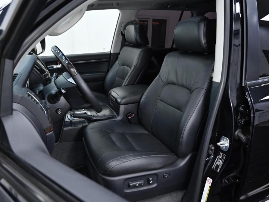 Toyota Land Cruiser 200 Series Рестайлинг 1 Москва  - изображение 3