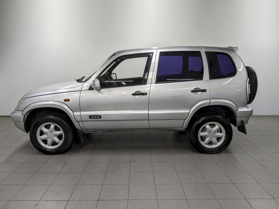 Chevrolet Niva I Москва  - изображение 8
