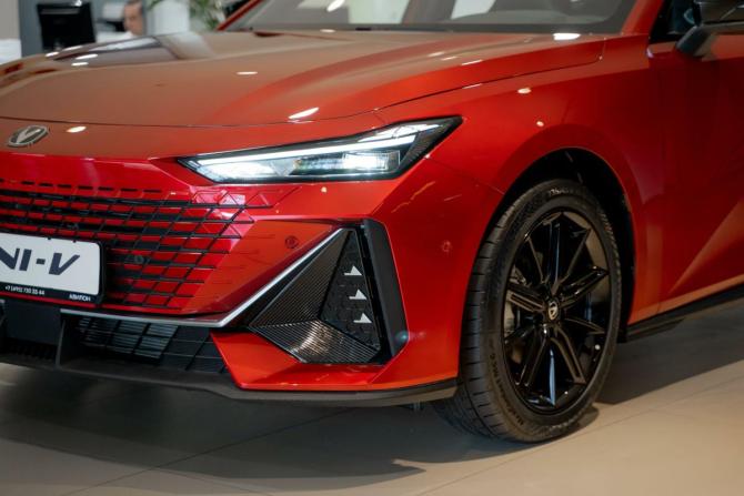 Новый Changan UNI-V I 2024 года, цена 3 259 900 рублей, лифтбек, Автокод Объявления