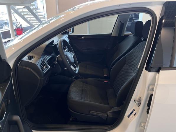 Volkswagen Polo VI с пробегом 2022 года, цена 1 679 000 рублей, 80453 км, лифтбек, Автокод Объявления