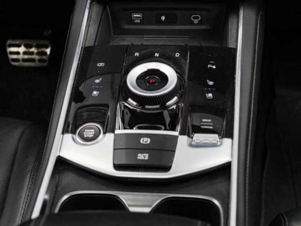 Kia Sportage V с пробегом 2023 года, цена 3 720 000 рублей, 39142 км, внедорожник, Автокод Объявления