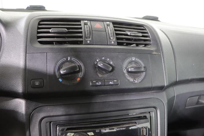 Skoda Fabia II Рестайлинг с пробегом 2011 года, цена 649 990 рублей, 70372 км, хэтчбек, Автокод Объявления