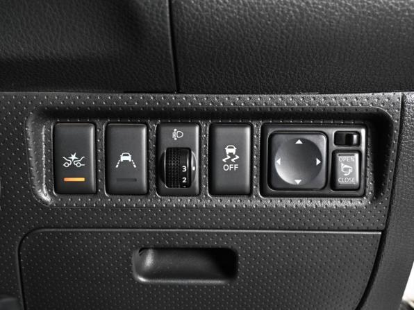Nissan AD III Рестайлинг с пробегом 2017 года, цена 919 000 рублей, 234458 км, универсал, Автокод Объявления
