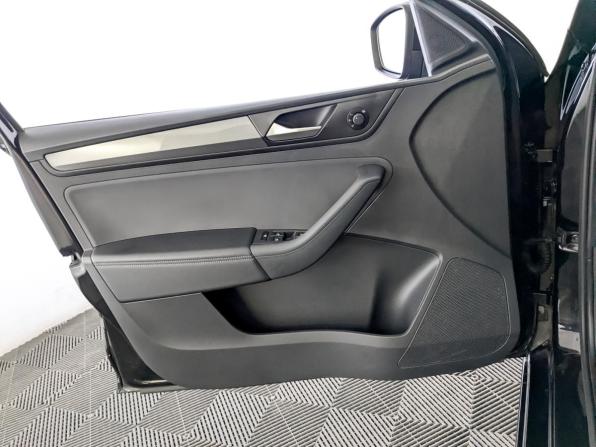 Volkswagen Polo VI с пробегом 2022 года, цена 1 595 000 рублей, 97115 км, лифтбек, Автокод Объявления