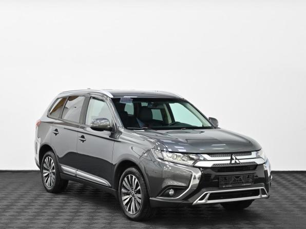 Mitsubishi Outlander III Рестайлинг 3 с пробегом 2019 года, цена 1 799 000 рублей, 110000 км, внедорожник, Автокод Объявления