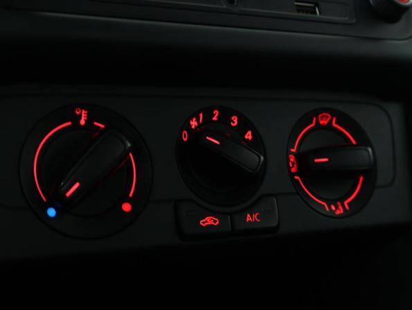 Volkswagen Polo V с пробегом 2014 года, цена 689 000 рублей, 233000 км, седан, Автокод Объявления
