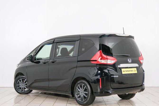 Honda Freed II с пробегом 2017 года, цена 1 499 000 рублей, 71000 км, компактвэн, Автокод Объявления