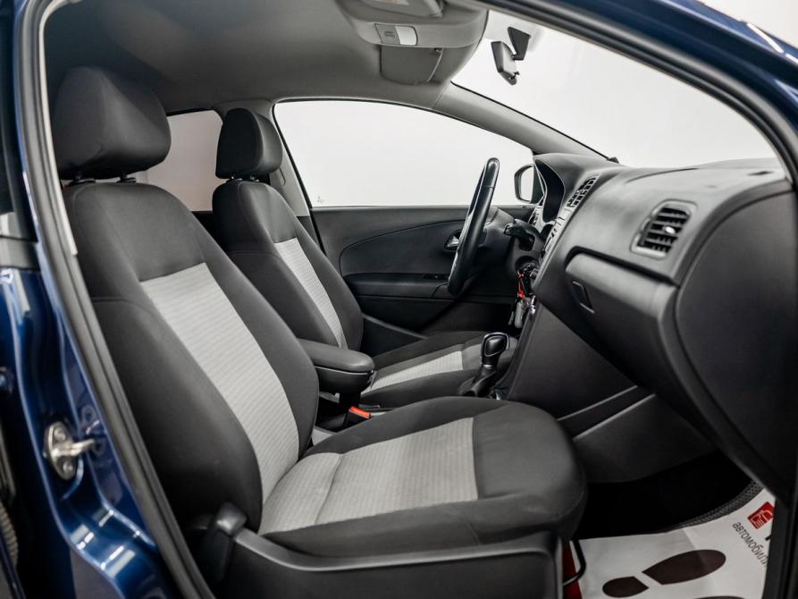 Volkswagen Polo V Красноярск  - изображение 7