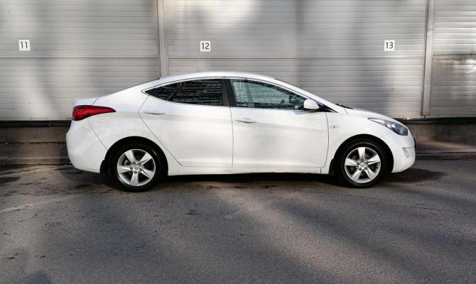 Hyundai Elantra V (MD) с пробегом 2013 года, цена 669 000 рублей, 290449 км, седан, Автокод Объявления