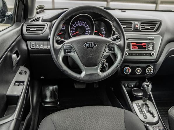 Kia Rio III Рестайлинг с пробегом 2017 года, цена 1 098 000 рублей, 128660 км, седан, Автокод Объявления