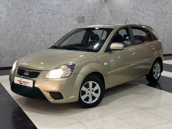 Kia Rio II Рестайлинг с пробегом 2010 года, цена 665 000 рублей, 127000 км, хэтчбек, Автокод Объявления