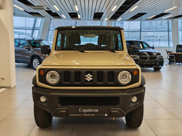 Suzuki Jimny IV с пробегом 2021 года, цена 2 999 000 рублей, 58389 км, внедорожник, Автокод Объявления