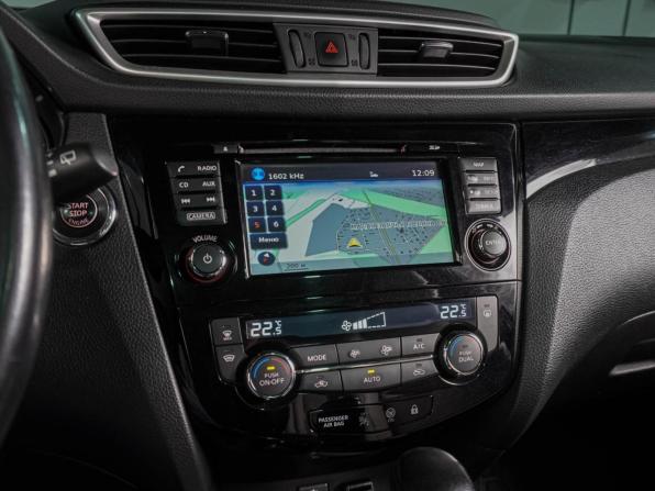 Nissan Qashqai II с пробегом 2017 года, цена 1 849 000 рублей, 84564 км, внедорожник, Автокод Объявления