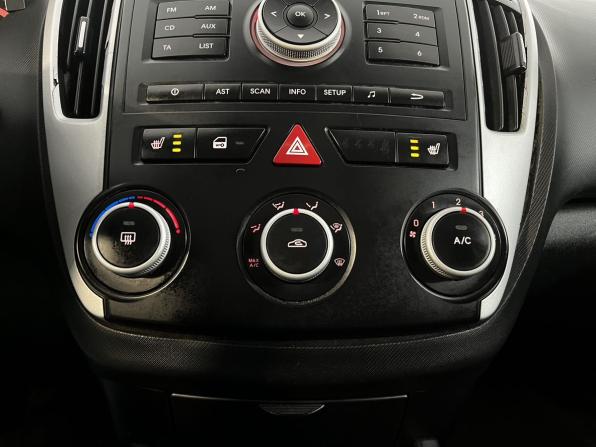Kia Ceed I Рестайлинг с пробегом 2011 года, цена 549 900 рублей, 238000 км, универсал, Автокод Объявления