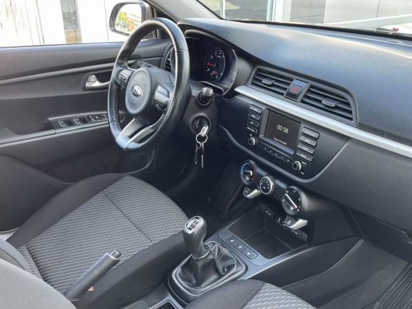 Kia Rio IV Рестайлинг с пробегом 2020 года, цена 1 240 000 рублей, 138600 км, седан, Автокод Объявления