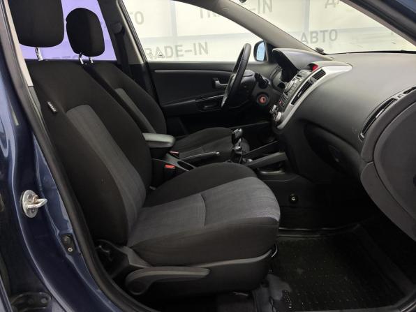 Kia Ceed I Рестайлинг с пробегом 2011 года, цена 750 000 рублей, 215000 км, универсал, Автокод Объявления