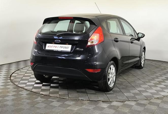 Ford Fiesta Mk6 Рестайлинг с пробегом 2016 года, цена 990 000 рублей, 48084 км, хэтчбек, Автокод Объявления