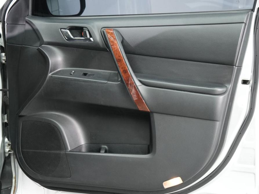 Toyota Highlander II (XU40) Рестайлинг Новосибирск  - изображение 15