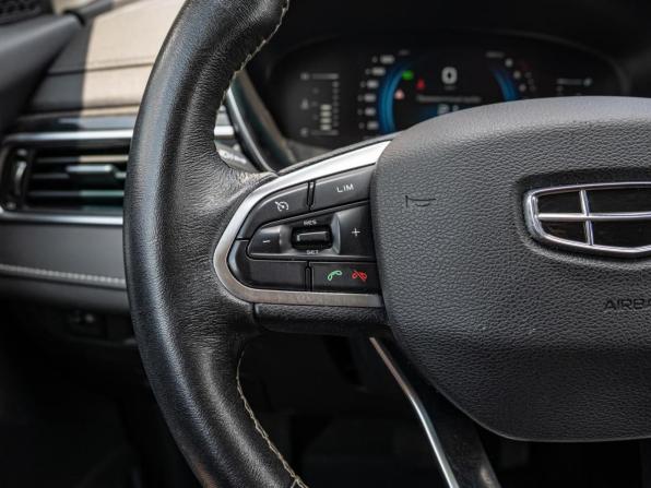 Geely Atlas Pro с пробегом 2021 года, цена 1 827 000 рублей, 108869 км, внедорожник, Автокод Объявления