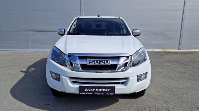 Isuzu D-Max II с пробегом 2017 года, цена 2 255 000 рублей, 256156 км, пикап, Автокод Объявления
