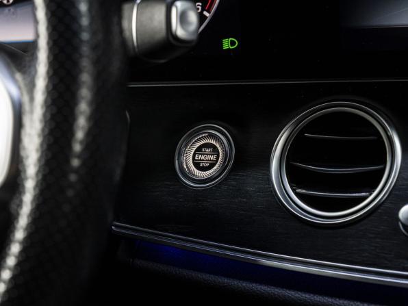 Mercedes-Benz E-Класс V (W213 S213 C238) с пробегом 2019 года, цена 3 349 000 рублей, 103145 км, седан, Автокод Объявления