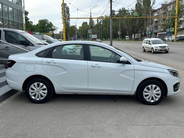 Lada (ВАЗ) Vesta I Рестайлинг (NG) с пробегом 2023 года, цена 1 097 000 рублей, 58059 км, седан, Автокод Объявления