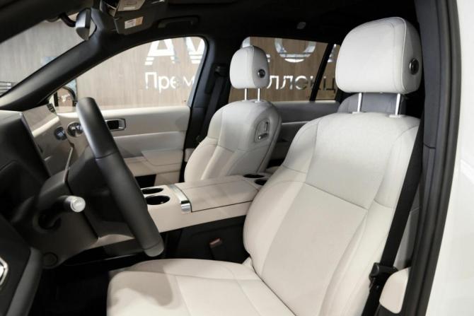Новый Li Auto (Lixiang) L9 I Рестайлинг 2025 года, цена 11 990 000 рублей, внедорожник, Автокод Объявления
