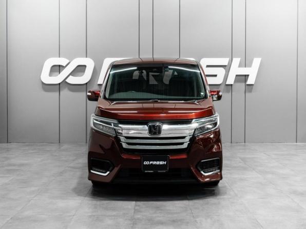 Honda Stepwgn V Рестайлинг с пробегом 2017 года, цена 2 149 000 рублей, 155728 км, минивэн, Автокод Объявления