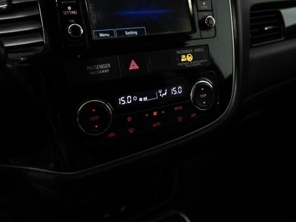 Mitsubishi Outlander III Рестайлинг 2 с пробегом 2017 года, цена 1 869 585 рублей, 132518 км, внедорожник, Автокод Объявления