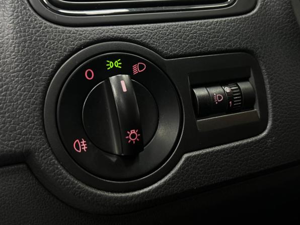 Volkswagen Polo V Рестайлинг с пробегом 2020 года, цена 1 250 000 рублей, 111123 км, седан, Автокод Объявления