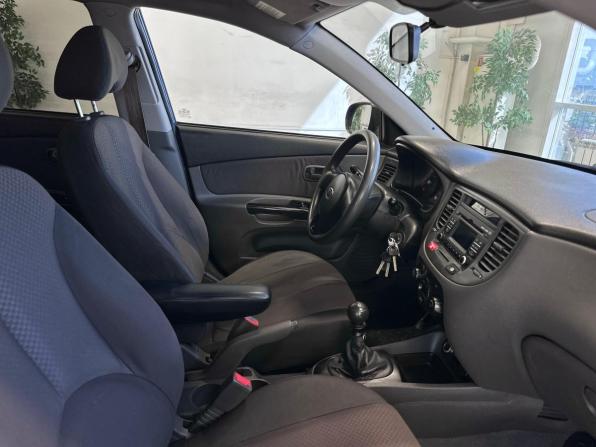 Kia Rio II Рестайлинг с пробегом 2010 года, цена 560 000 рублей, 215117 км, седан, Автокод Объявления