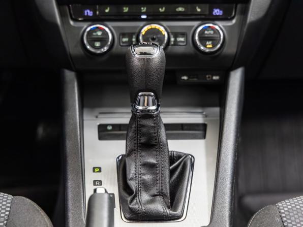 Skoda Octavia III (A7) с пробегом 2013 года, цена 1 248 000 рублей, 138569 км, лифтбек, Автокод Объявления
