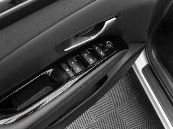 Hyundai Tucson IV Рестайлинг с пробегом 2023 года, цена 3 230 000 рублей, 63738 км, внедорожник, Автокод Объявления