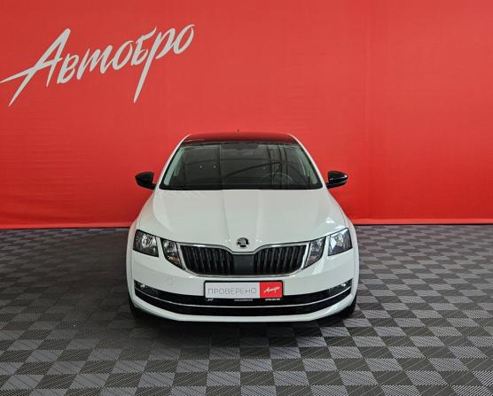 Skoda Octavia III (A7) Рестайлинг с пробегом 2017 года, цена 1 735 000 рублей, 97902 км, лифтбек, Автокод Объявления