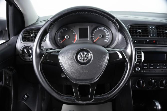 Volkswagen Polo V Рестайлинг с пробегом 2017 года, цена 1 399 000 рублей, 283540 км, седан, Автокод Объявления