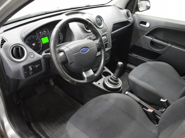 Ford Fiesta Mk5 с пробегом 2006 года, цена 150 000 рублей, 274000 км, хэтчбек, Автокод Объявления