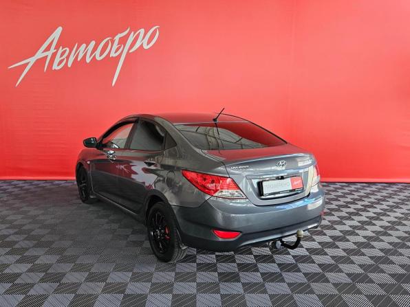 Hyundai Solaris I с пробегом 2013 года, цена 555 000 рублей, 244489 км, седан, Автокод Объявления