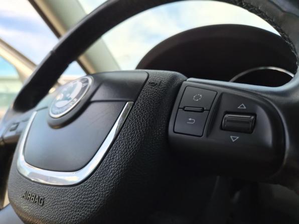 Skoda Yeti I с пробегом 2013 года, цена 957 000 рублей, 202977 км, внедорожник, Автокод Объявления