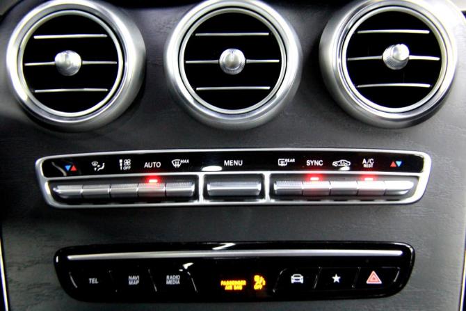 Mercedes-Benz GLC I (X253) Рестайлинг с пробегом 2019 года, цена 3 999 000 рублей, 73410 км, внедорожник, Автокод Объявления