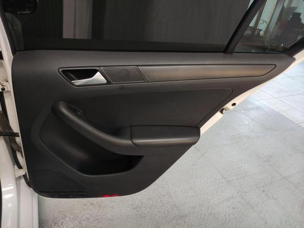 Volkswagen Jetta VI Рестайлинг с пробегом 2015 года, цена 895 000 рублей, 169140 км, седан, Автокод Объявления