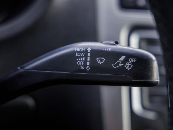 Volkswagen Polo V Рестайлинг с пробегом 2017 года, цена 1 078 000 рублей, 191352 км, седан, Автокод Объявления