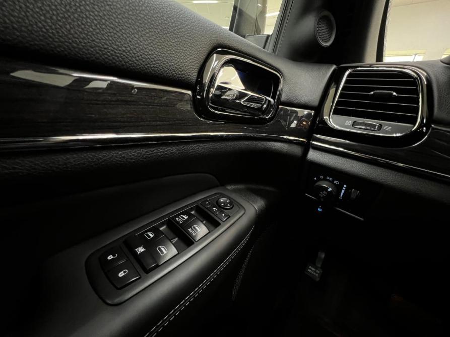 Jeep Grand Cherokee IV (WK2) Рестайлинг Волгоград  - изображение 29