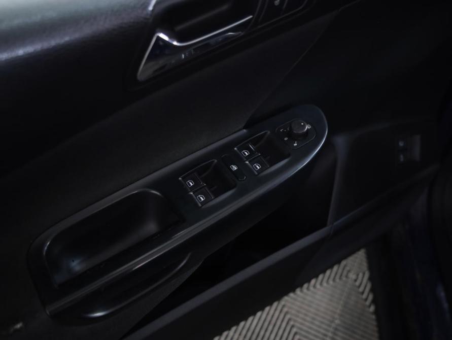 Volkswagen Passat B6 Санкт-Петербург  - изображение 18