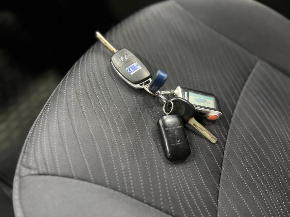 Hyundai Solaris I Рестайлинг с пробегом 2016 года, цена 1 285 000 рублей, 87500 км, седан, Автокод Объявления