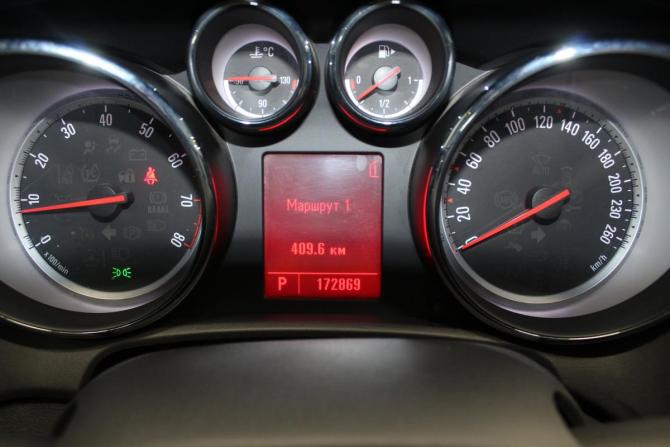 Opel Astra J с пробегом 2010 года, цена 629 000 рублей, 172852 км, хэтчбек, Автокод Объявления