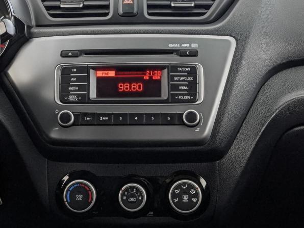 Kia Rio III Рестайлинг с пробегом 2015 года, цена 1 200 000 рублей, 86989 км, хэтчбек, Автокод Объявления