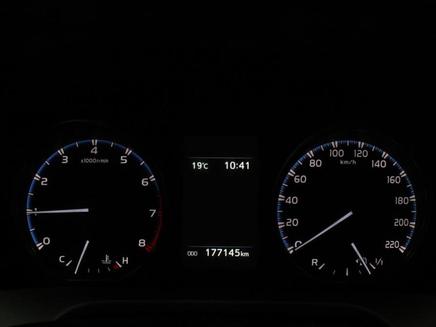 Toyota RAV4 IV (XA40) Рестайлинг Курск  - изображение 13
